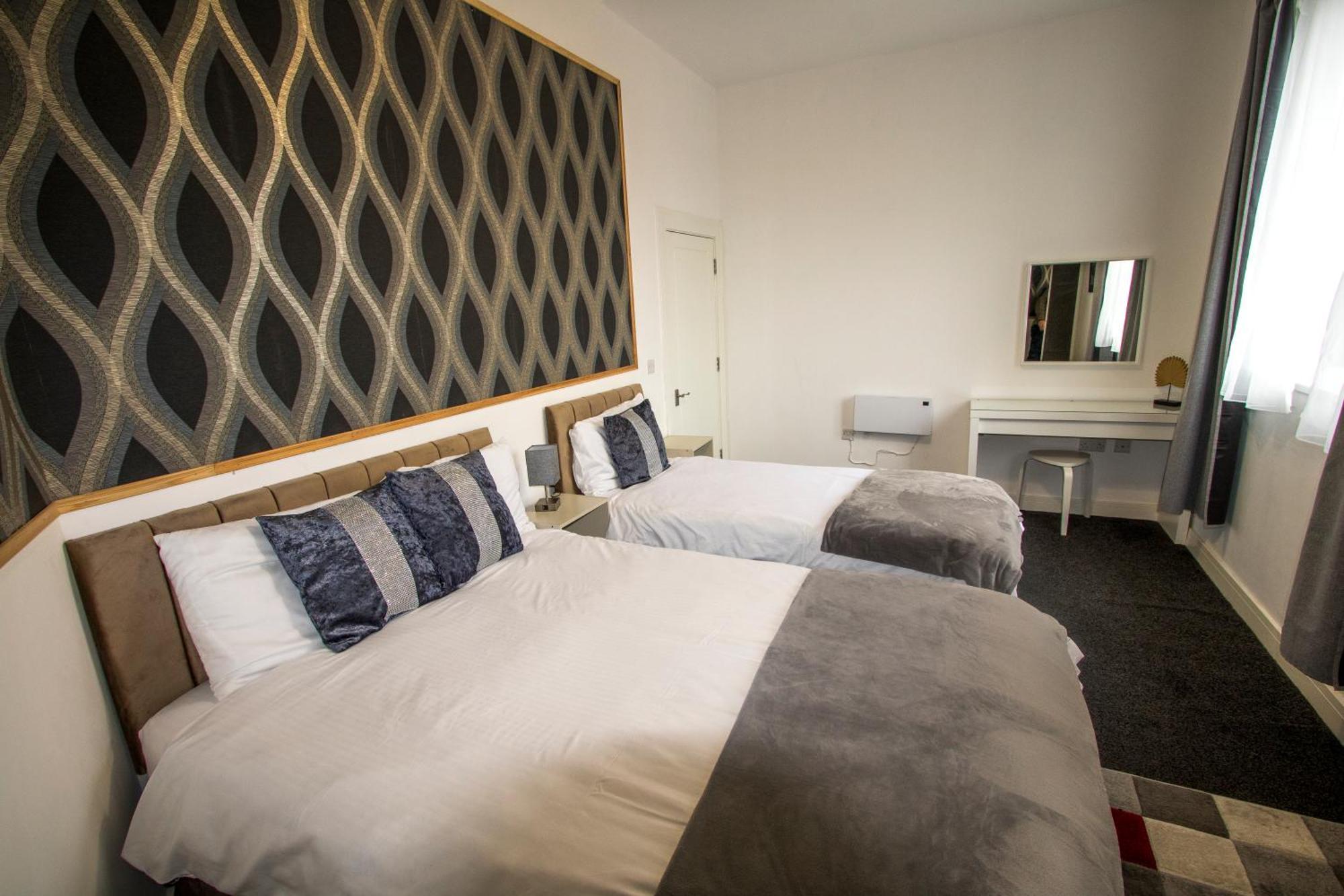 Ideal For Groups - Modern 2 Bedroom Apartment - Free Parking, Transit Links, Close To Stadiums Manchester Exterior foto
